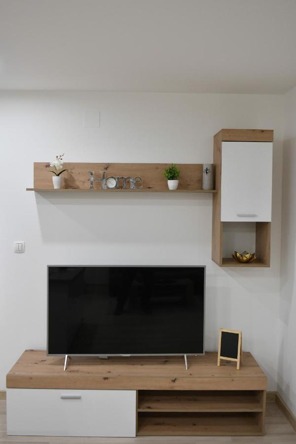 Apartman Lucia Ðakovo Buitenkant foto